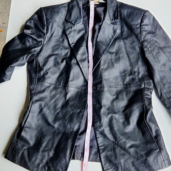 Newport News Black Leather Jacket - size 10 - Picture 7 of 9